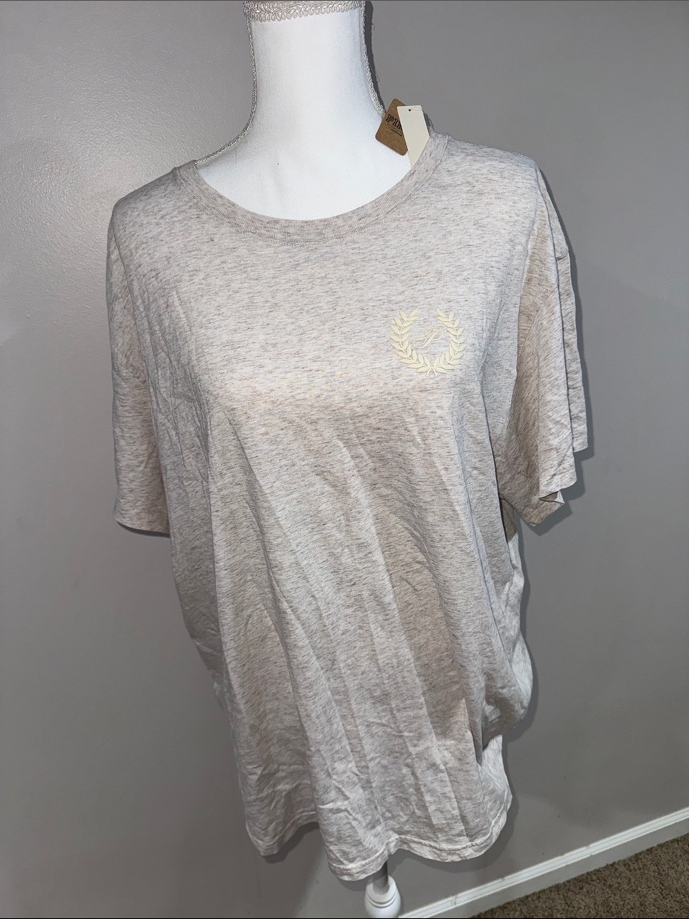 Victoria's Secret Light Heather Gray Short Sleeve Tee with Gold Laurel